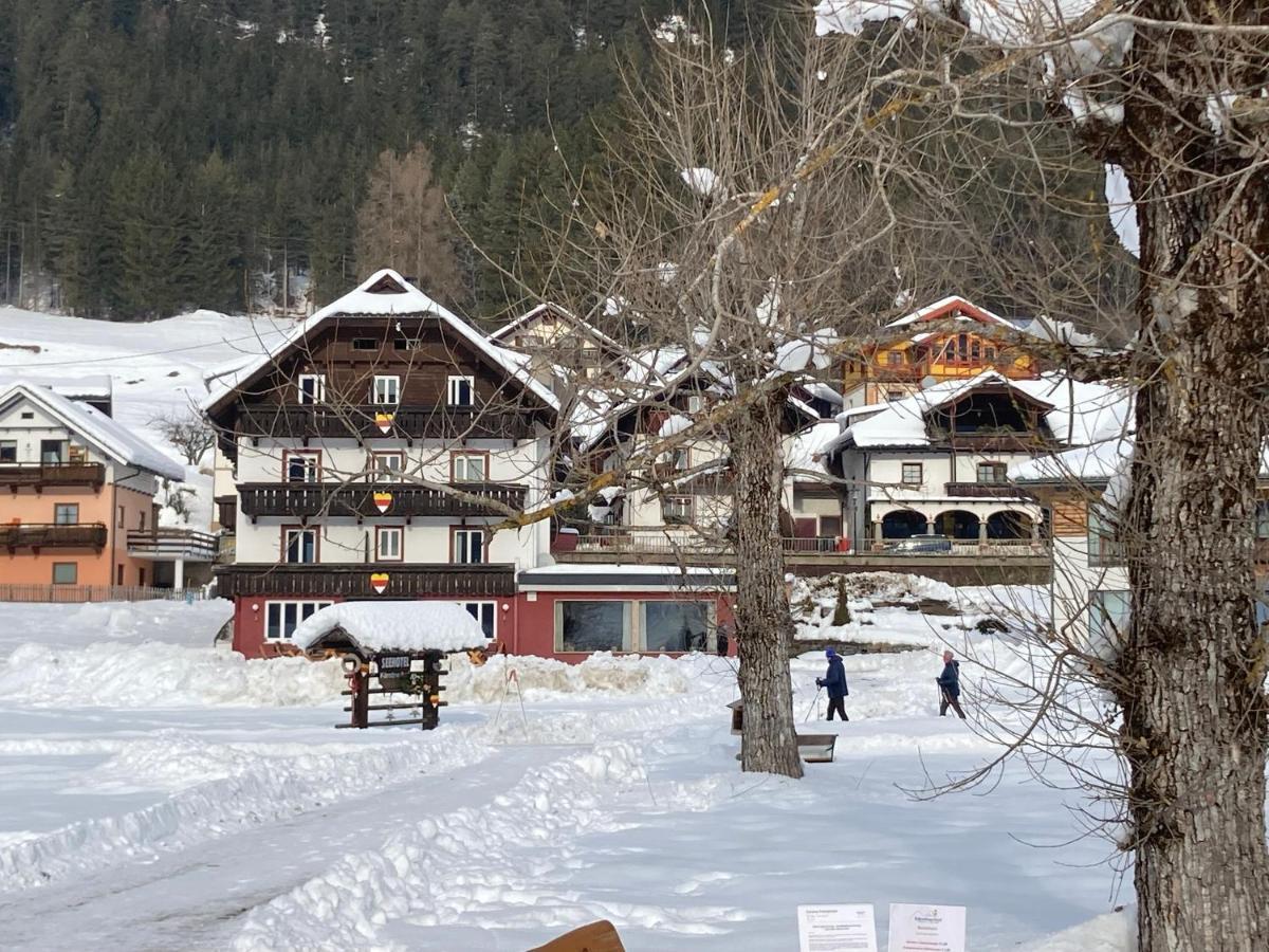 Seehotel & Seeapartments Kaerntnerhof- Direkt Am See! ヴァイセンゼー エクステリア 写真