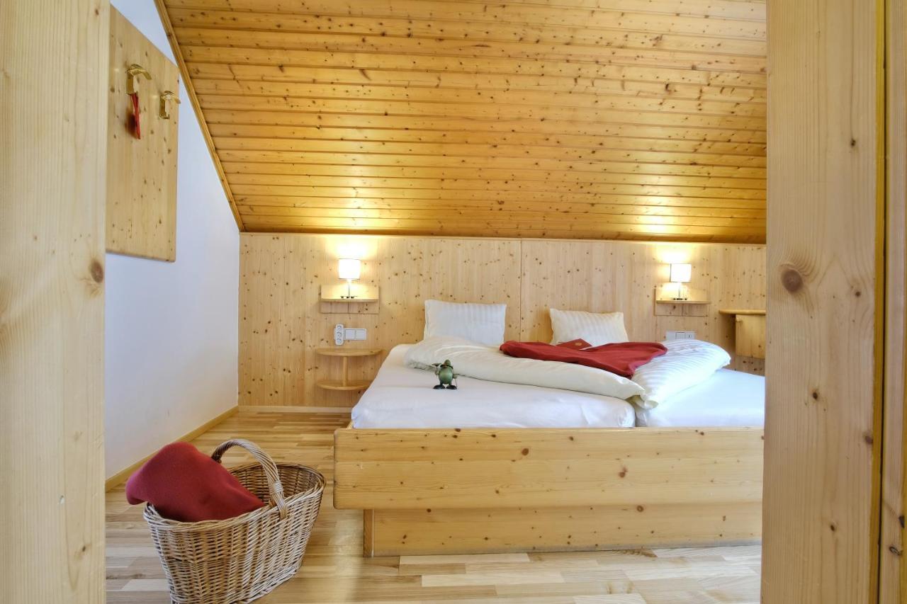 Seehotel & Seeapartments Kaerntnerhof- Direkt Am See! ヴァイセンゼー エクステリア 写真