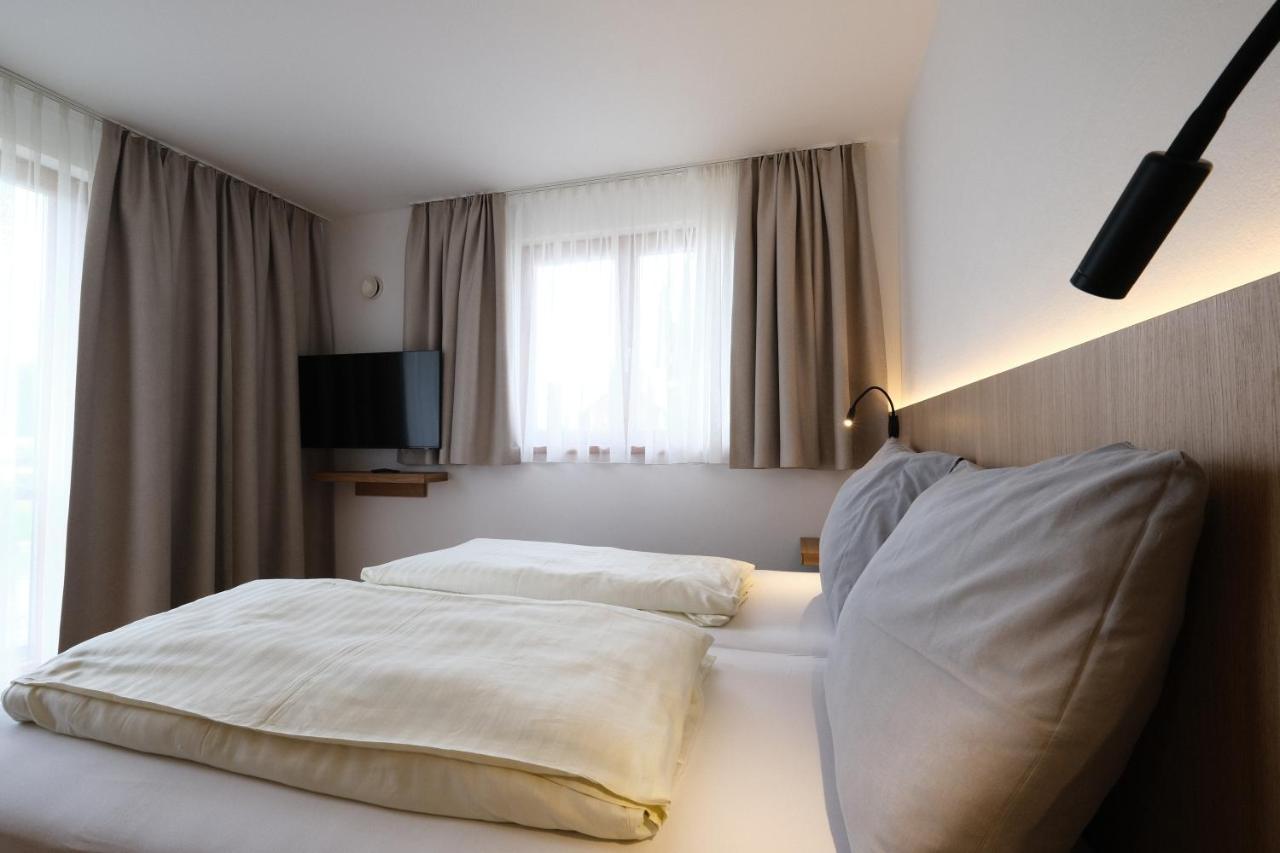 Seehotel & Seeapartments Kaerntnerhof- Direkt Am See! ヴァイセンゼー エクステリア 写真