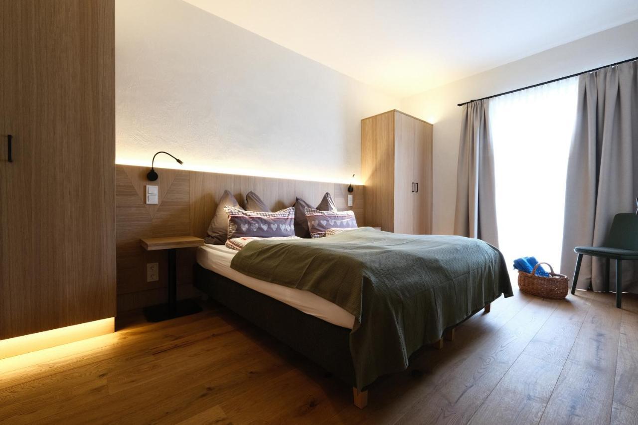 Seehotel & Seeapartments Kaerntnerhof- Direkt Am See! ヴァイセンゼー エクステリア 写真