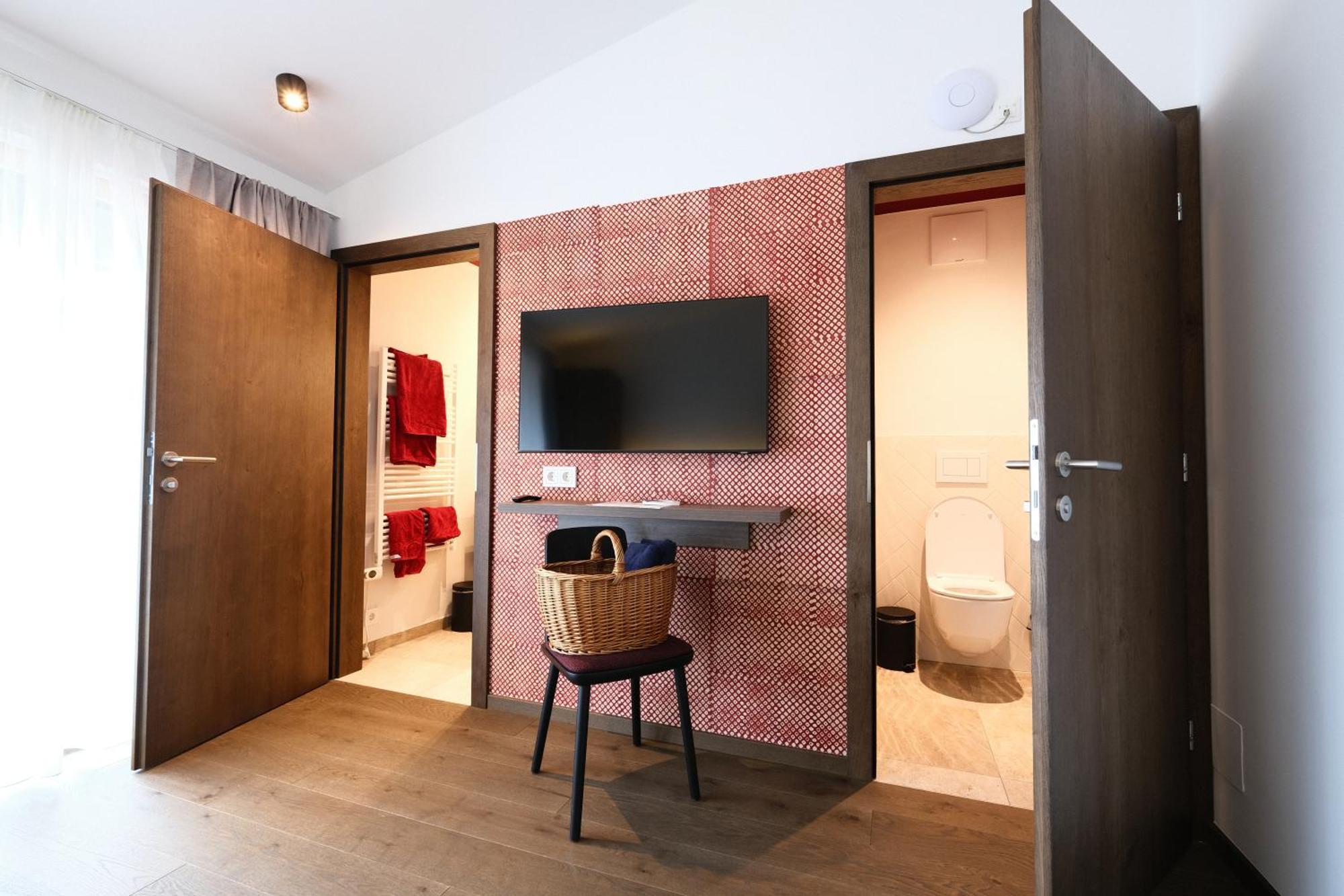 Seehotel & Seeapartments Kaerntnerhof- Direkt Am See! ヴァイセンゼー エクステリア 写真