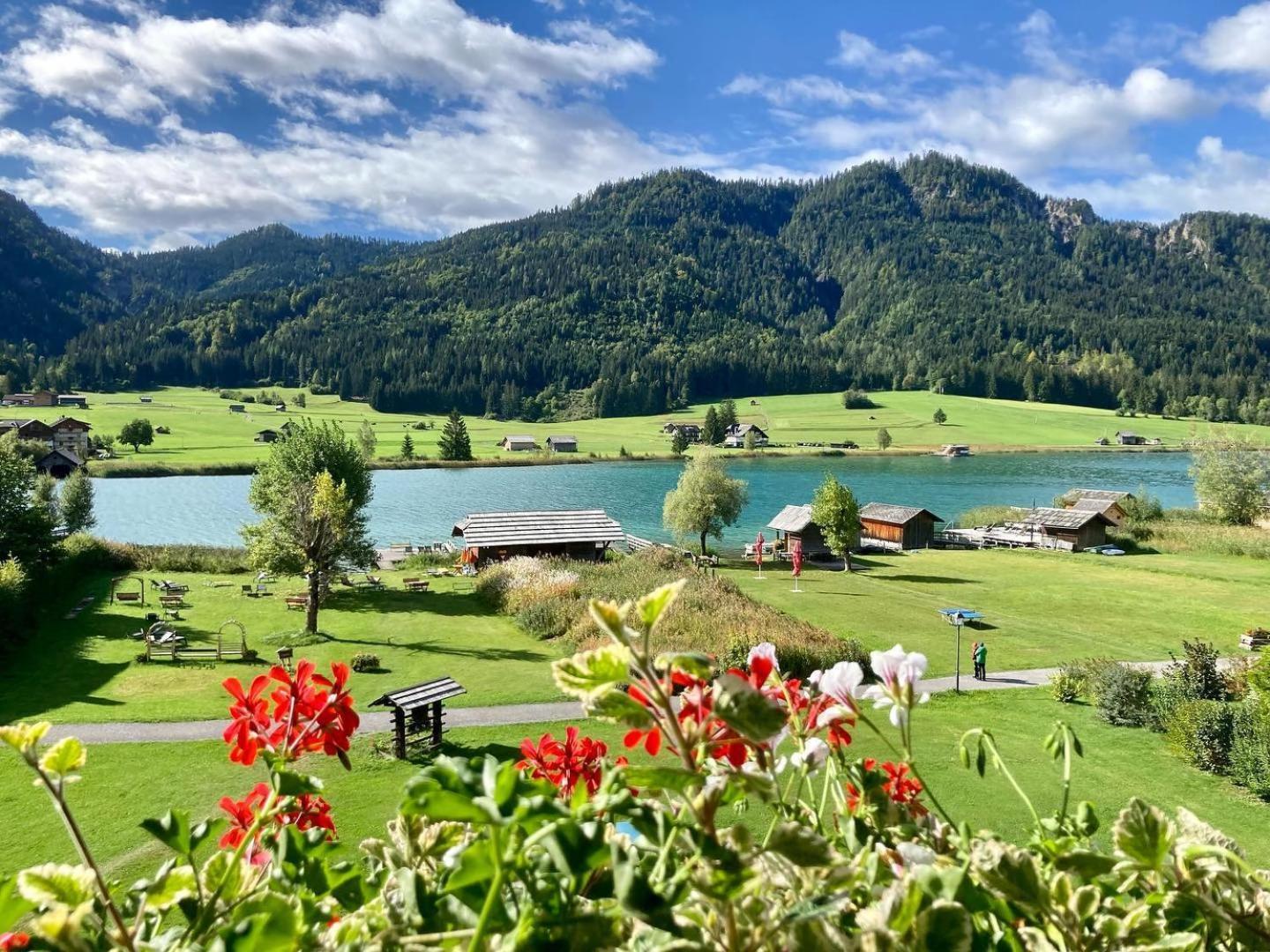 Seehotel & Seeapartments Kaerntnerhof- Direkt Am See! ヴァイセンゼー エクステリア 写真